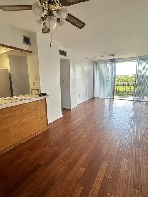 870 NW 87th Ave # 302, Miami, FL 33172