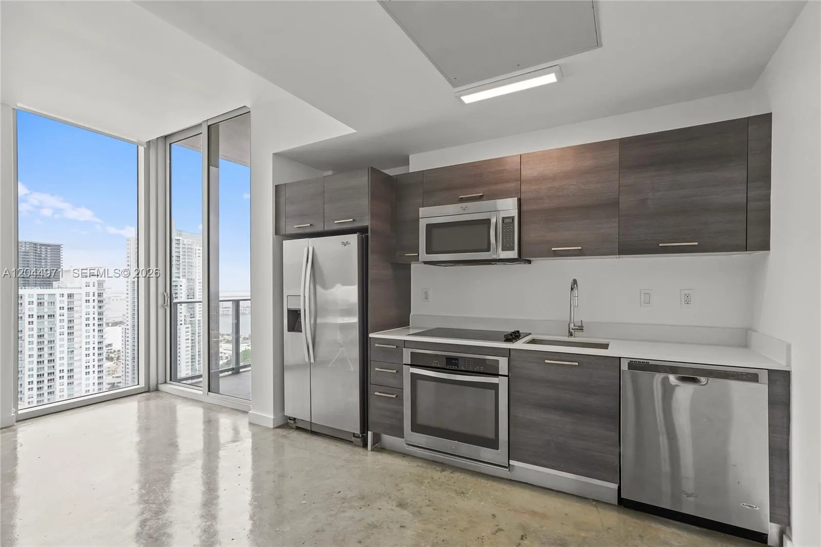 151 SE 1st St # PH04, Miami, FL 33131