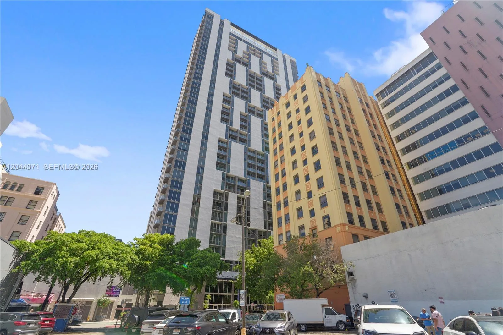 151 SE 1st St # PH04, Miami, FL 33131 photo 3