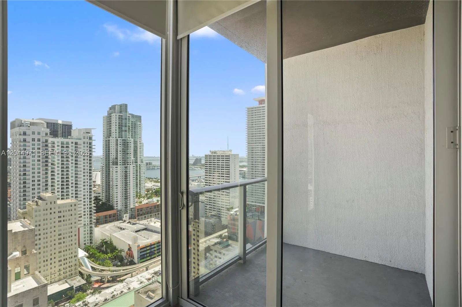 151 SE 1st St # PH04, Miami, FL 33131 photo 8