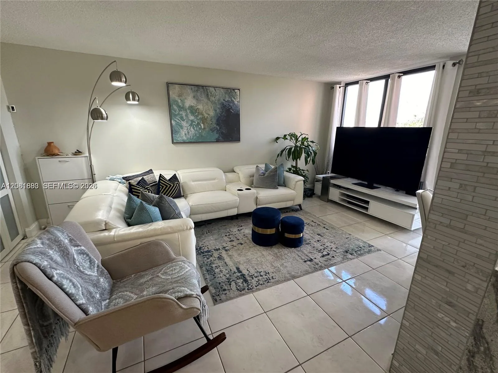 9410 W Flagler St # 410, Miami, FL 33174