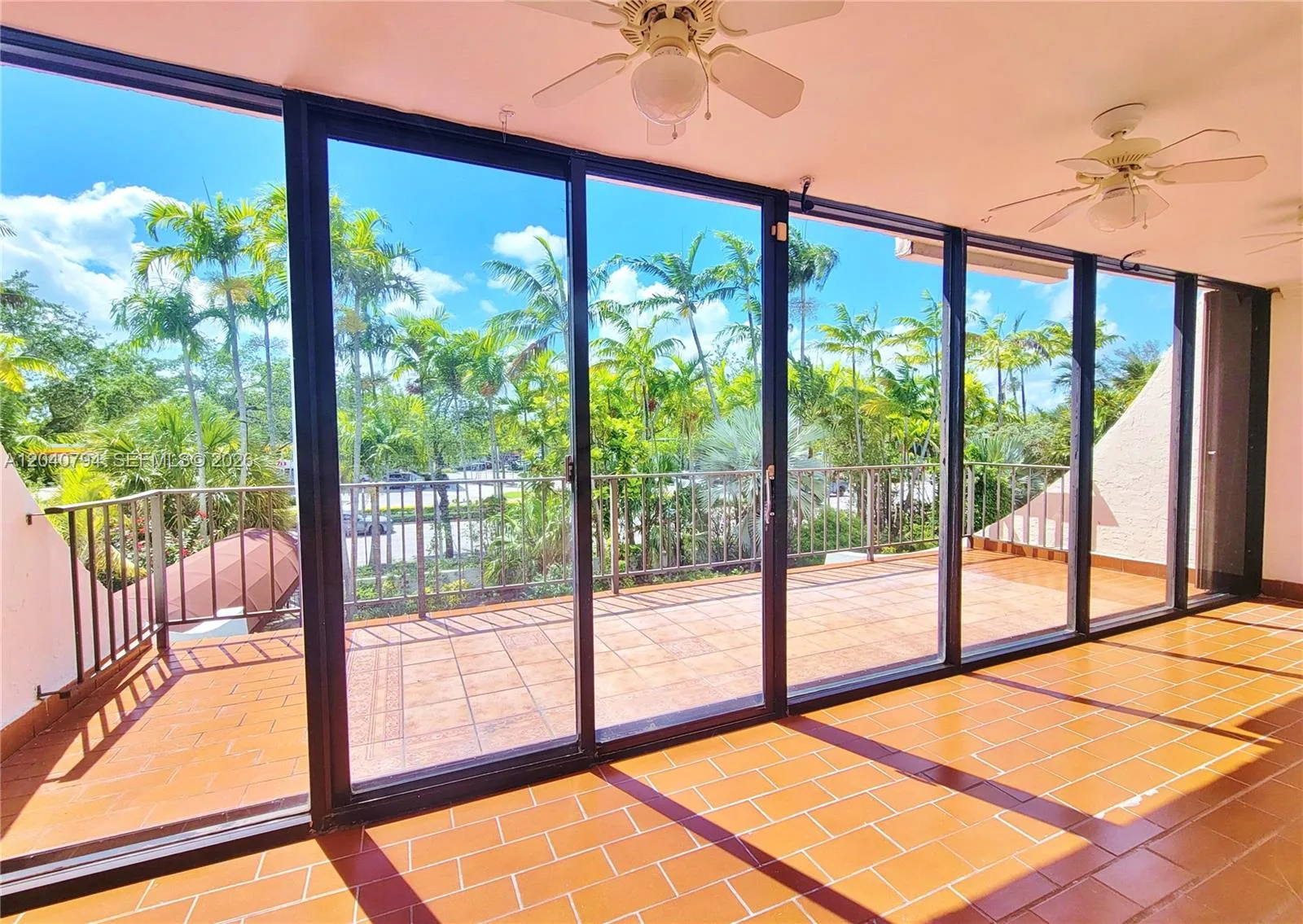 77 Crandon Blvd # 2B, Key Biscayne, FL 33149