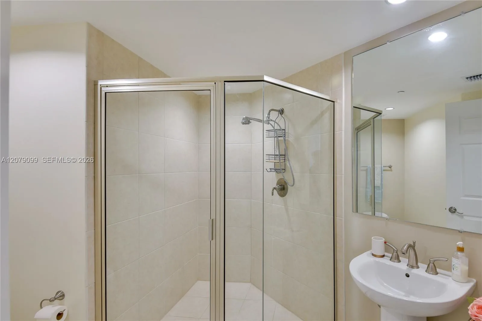 231 Riverside Dr # 510-1, Daytona, FL 32117 photo 9