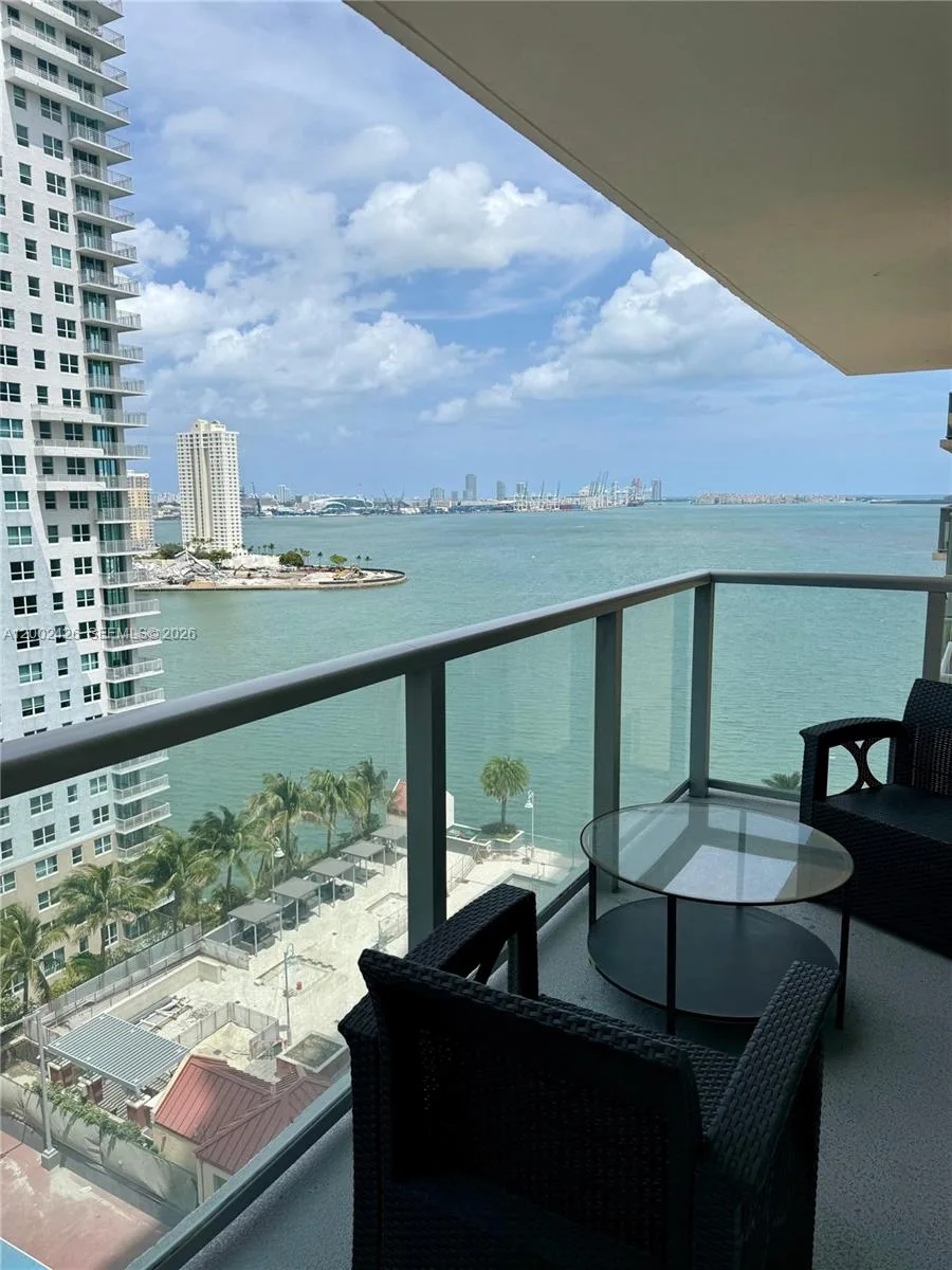 1155 Brickell Bay Dr # 1702, Miami, FL 33131