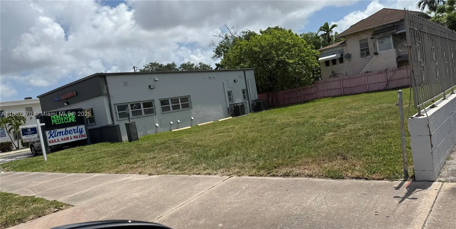 1959 SW 27th Ave, Miami, FL 33145 — zdjęcie 2