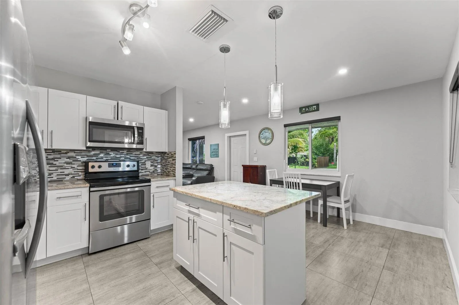 1633 SW 30th Avenue, Fort Lauderdale, FL 33312 photo 7