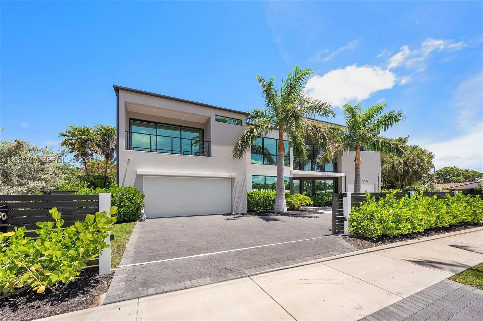 2500 Middle River Dr, Fort Lauderdale, FL 33305 photo 4