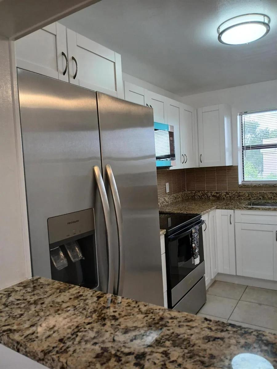4760 Lucerne Lakes Boulevard W # 405, Lake Worth, FL 33467