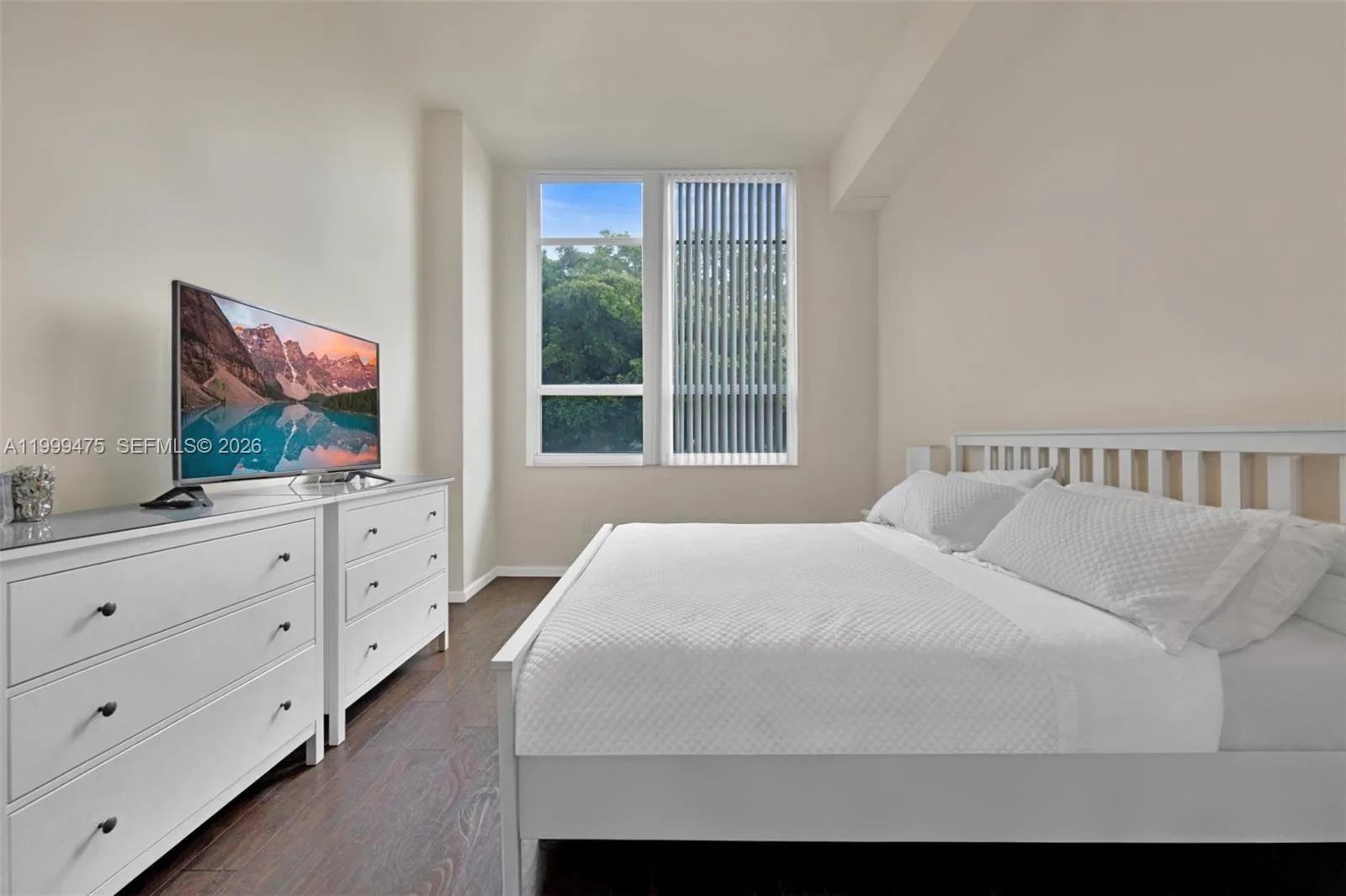 19501 W Country Club Dr # 208, Aventura, FL 33180 photo 10