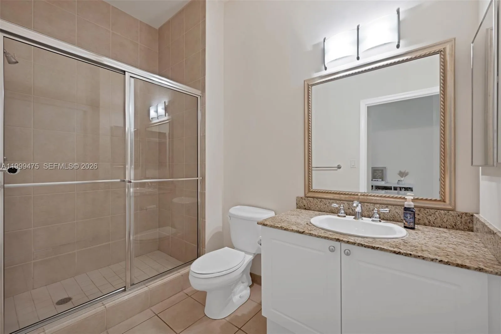 19501 W Country Club Dr # 208, Aventura, FL 33180 photo 9