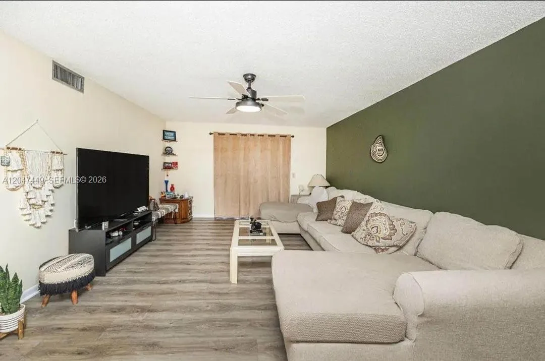 2615 NE 3rd Ct # 4030, Boynton Beach, FL 33435 photo 2