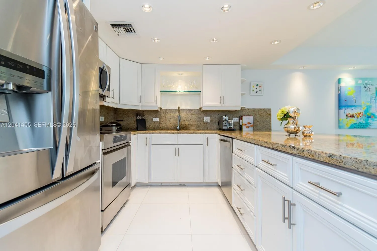 425 Grapetree Dr # 206, Key Biscayne, FL 33149 photo 9
