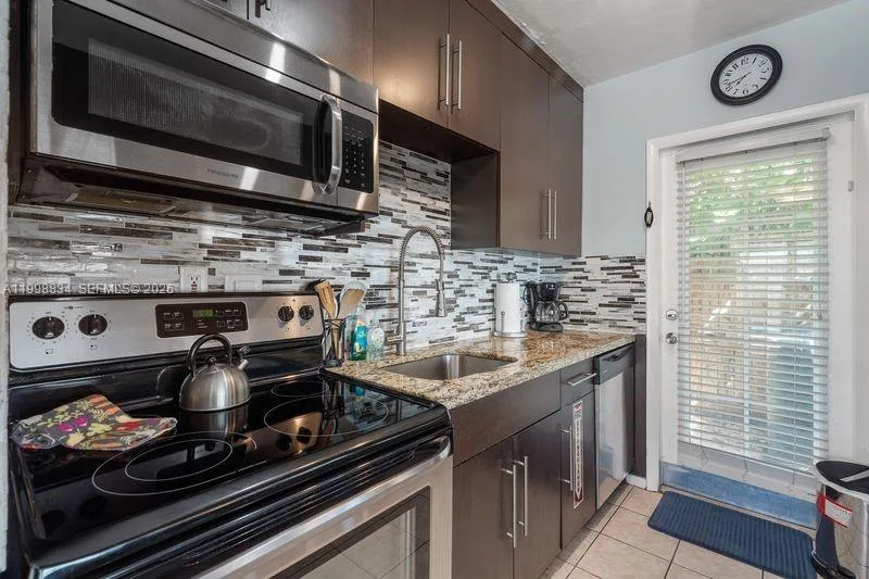 2033 NE 33rd Ave # 3, Fort Lauderdale, FL 33305 photo 3