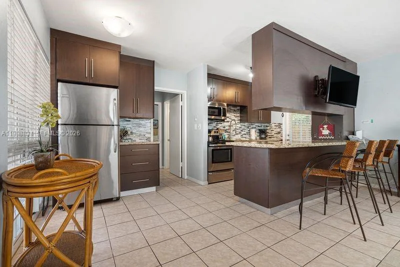 2033 NE 33rd Ave # 3, Fort Lauderdale, FL 33305 photo 5