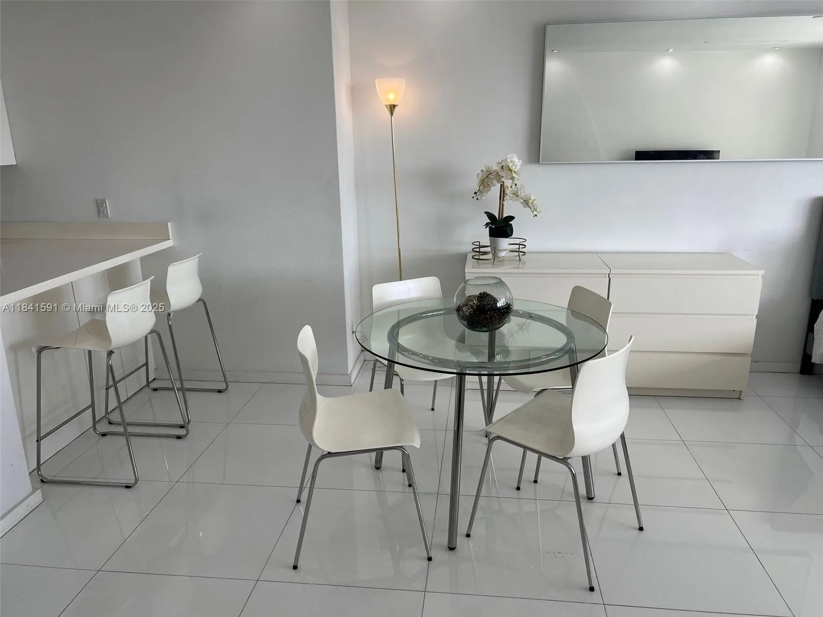 100 Lincoln Rd # 1601, Miami Beach, FL 33139 photo 2
