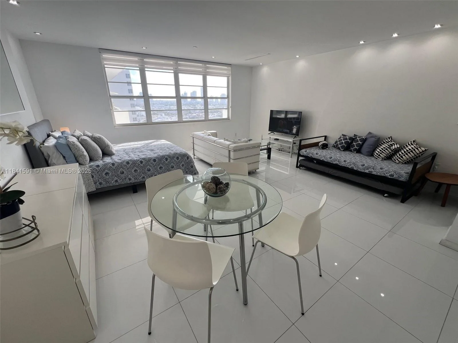 100 Lincoln Rd # 1601, Miami Beach, FL 33139 photo 4