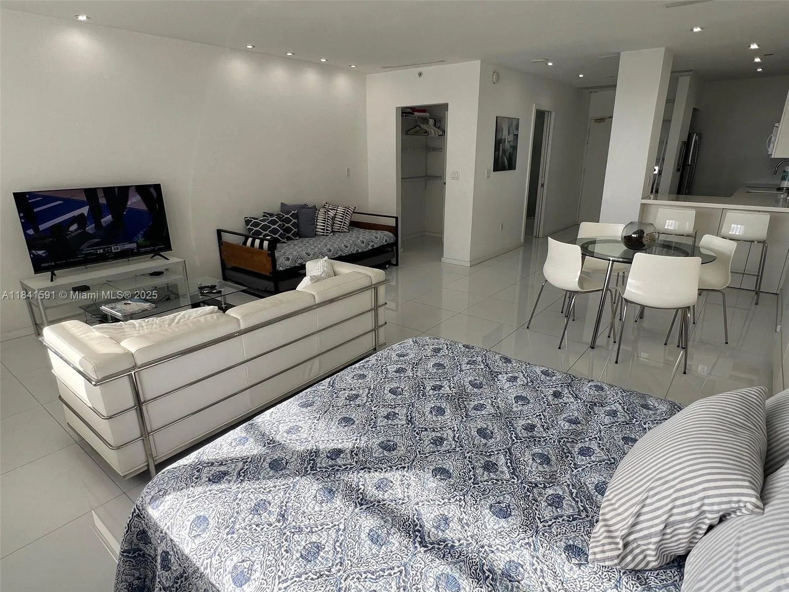 100 Lincoln Rd # 1601, Miami Beach, FL 33139 photo 8