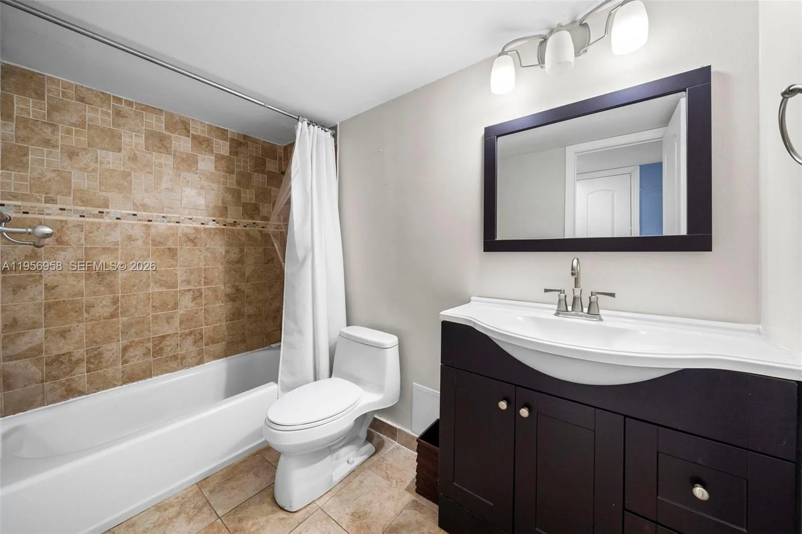 5555 Collins Ave # 6E, Miami Beach, FL 33140 photo 11