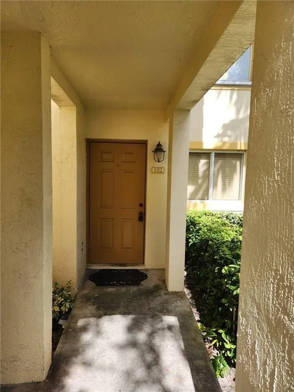 4775 SW 62nd Avenue # 102, Davie, FL 33314 photo 2