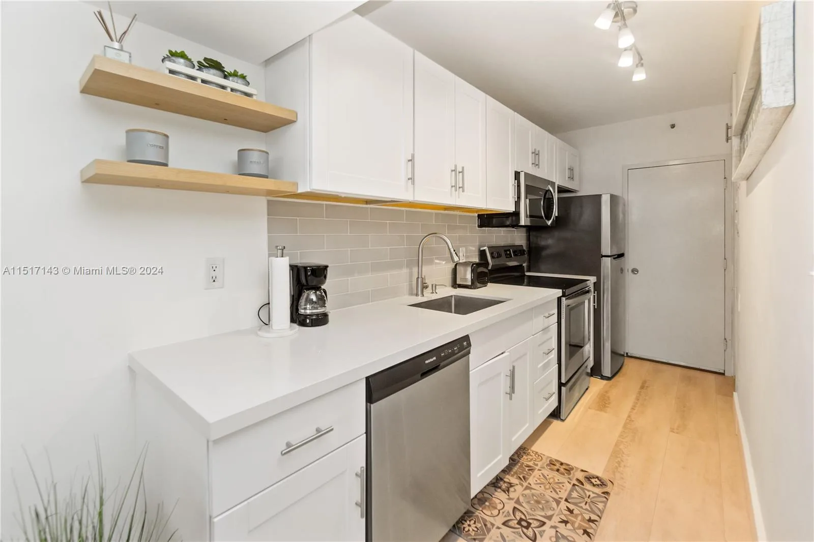 100 Lincoln Rd # 312, Miami Beach, FL 33139 photo 8