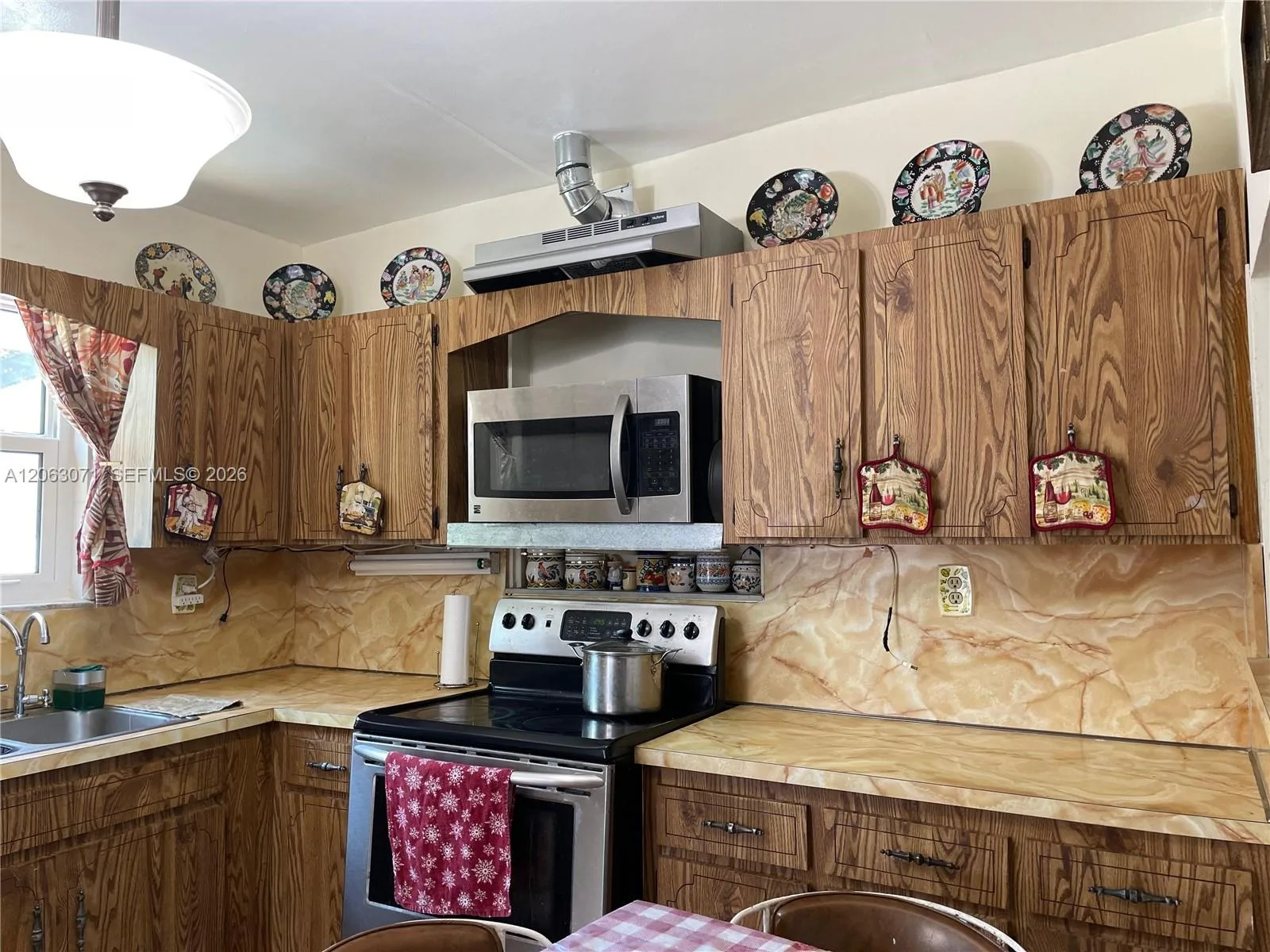 1085 NW 26th St, Miami, FL 33127 photo 5