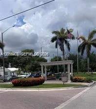 2243 NE 172nd St # 7, North Miami Beach, FL 33160 photo 2