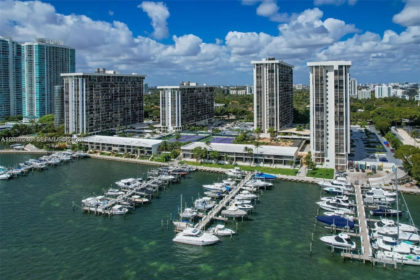 1901 Brickell Ave # B1807, Miami, FL 33129