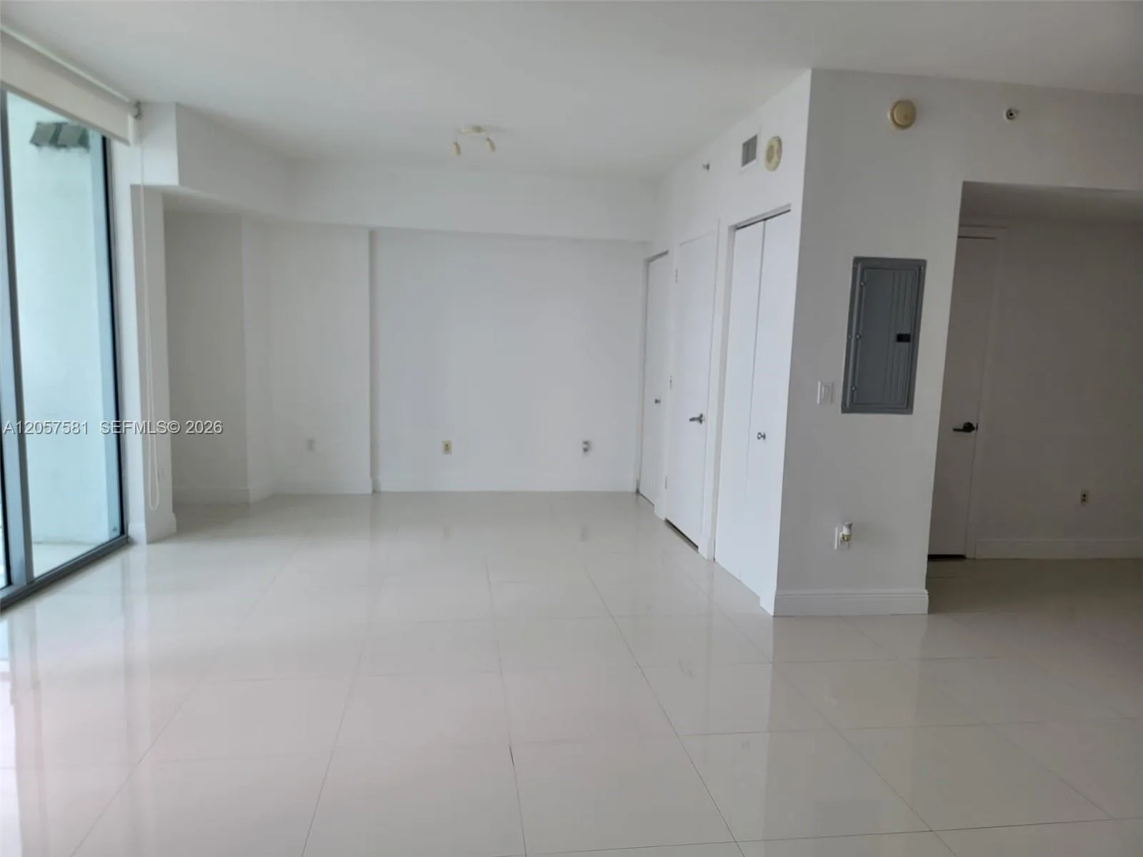350 S Miami Ave # 1515, Miami, FL 33130 photo 11