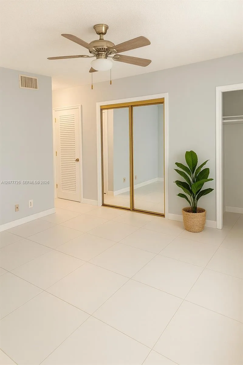 610 NE 12th Ave # 308, Hallandale Beach, FL 33009 photo 13