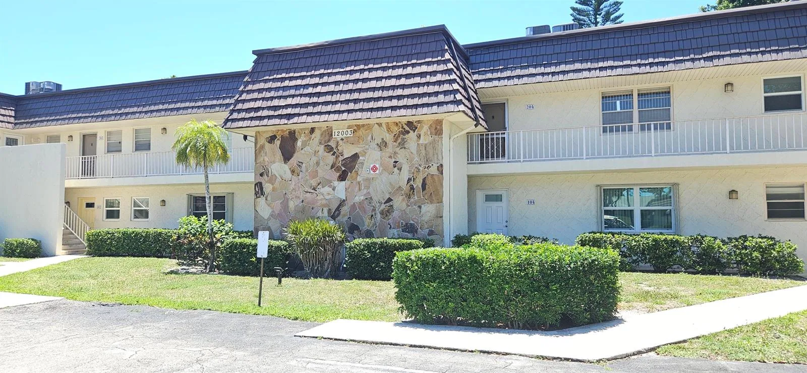 12003 Poinciana Boulevard # 204, Royal Palm Beach, FL 33411