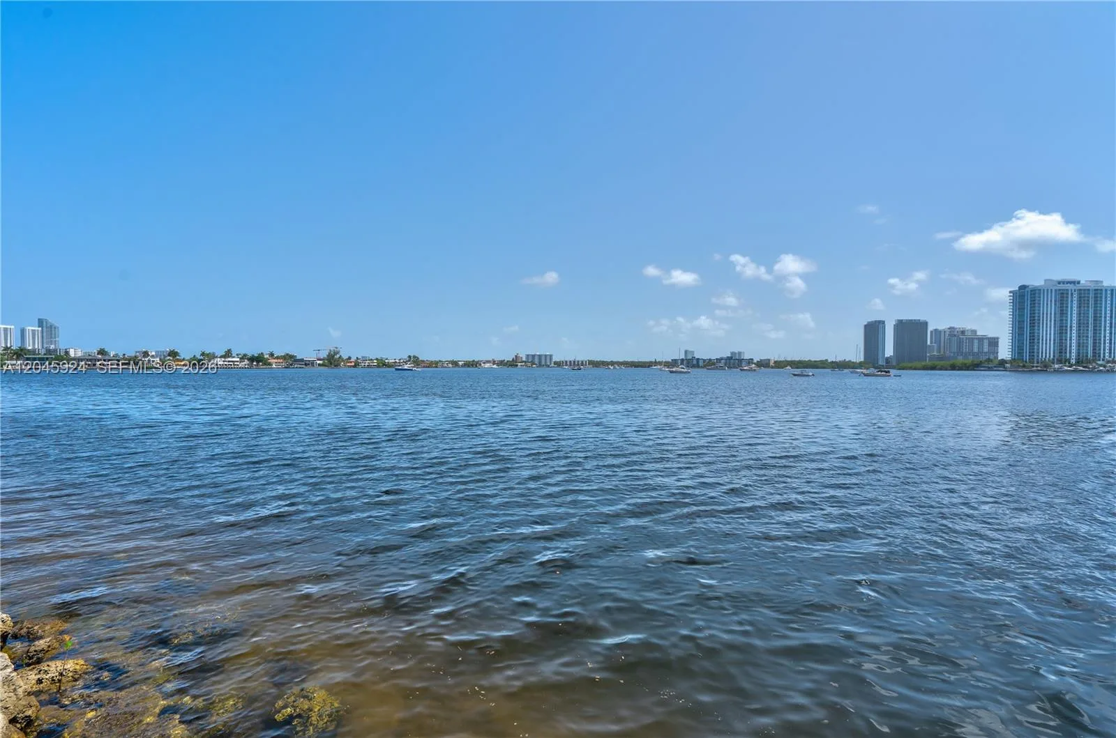 3000 Marcos Dr # P612, Aventura, FL 33160 photo 4