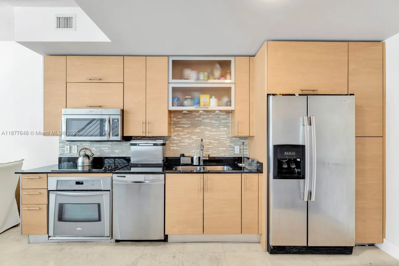 60 SW 13th St # 3402, Miami, FL 33130 photo 3