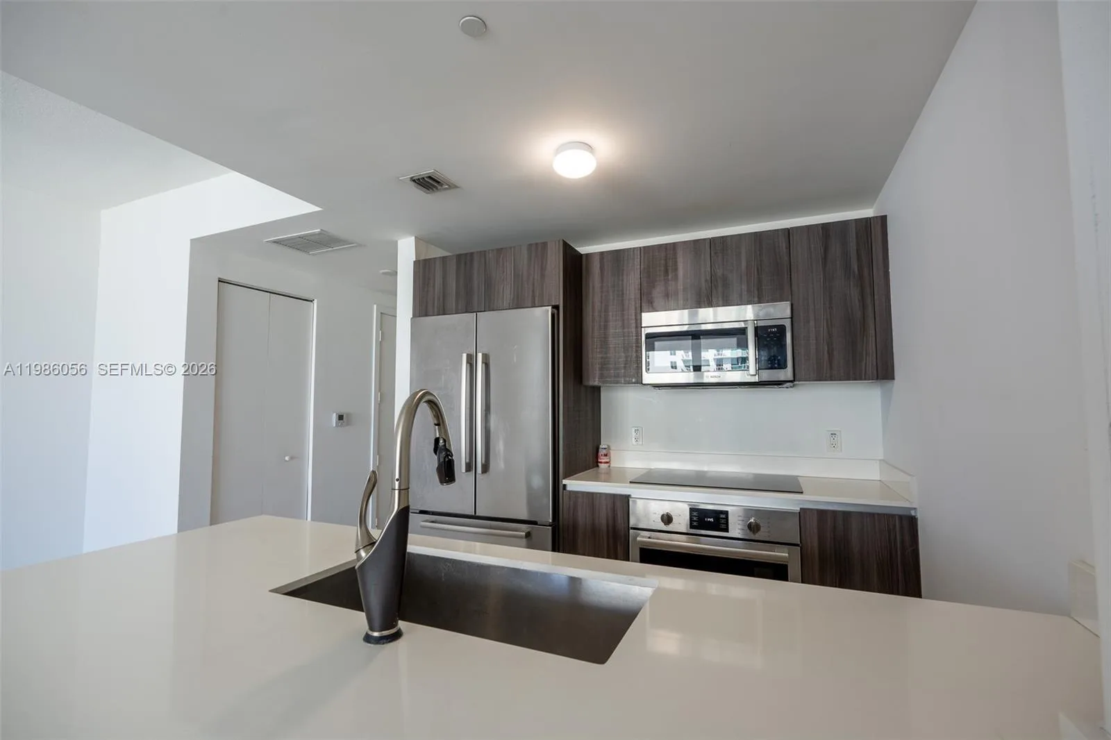 488 NE 18th St # 4605, Miami, FL 33132 photo 12
