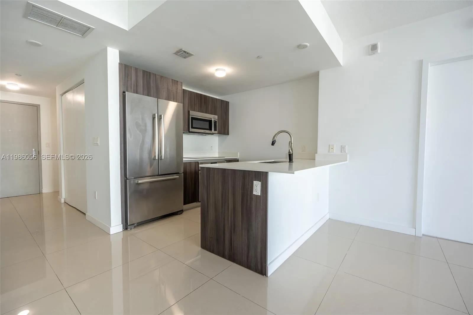488 NE 18th St # 4605, Miami, FL 33132 photo 8