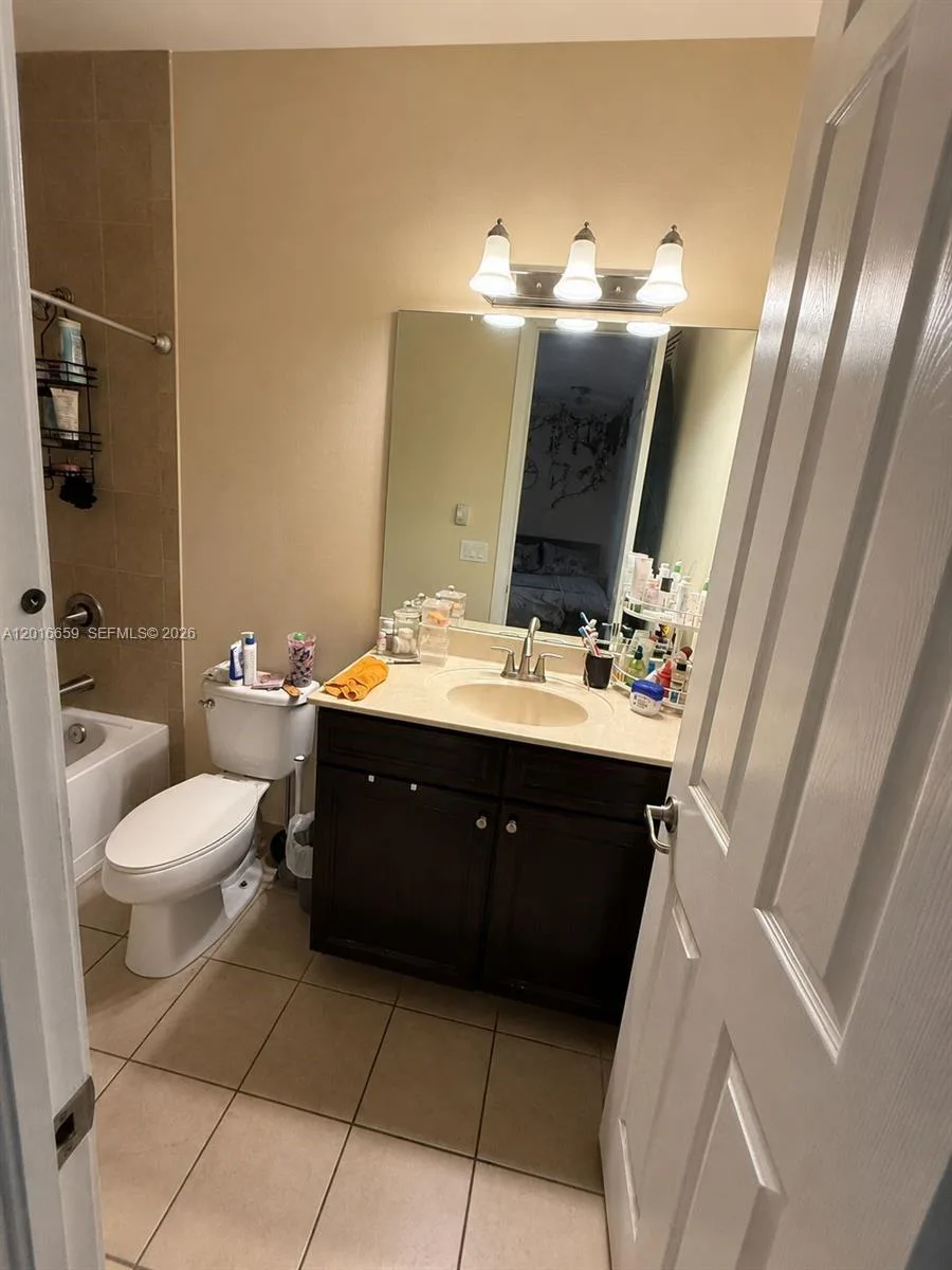 9845 NW 86th Ter, Doral, FL 33178 photo 11