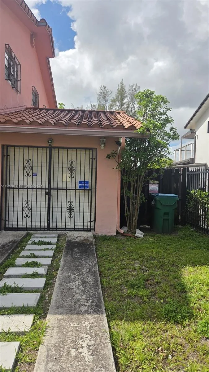 12516 SW 9th Ter # 2, Miami, FL 33184 photo 3