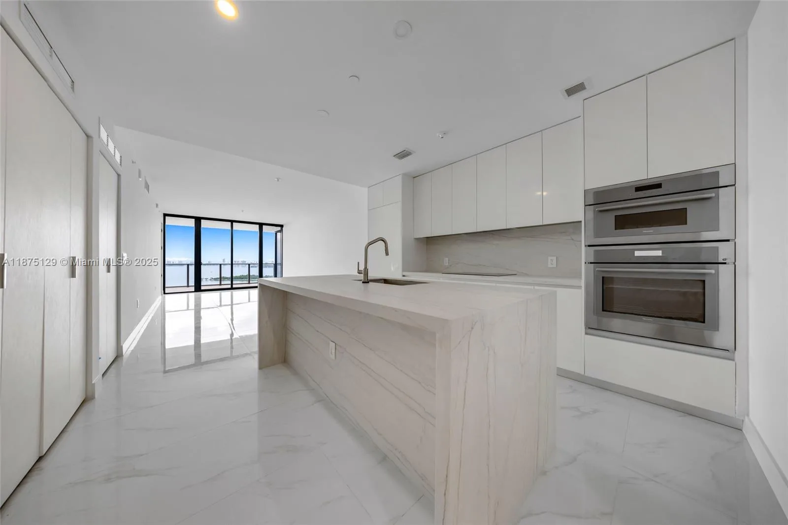 700 NE 24th St # 1706, Miami, FL 33137 photo 12
