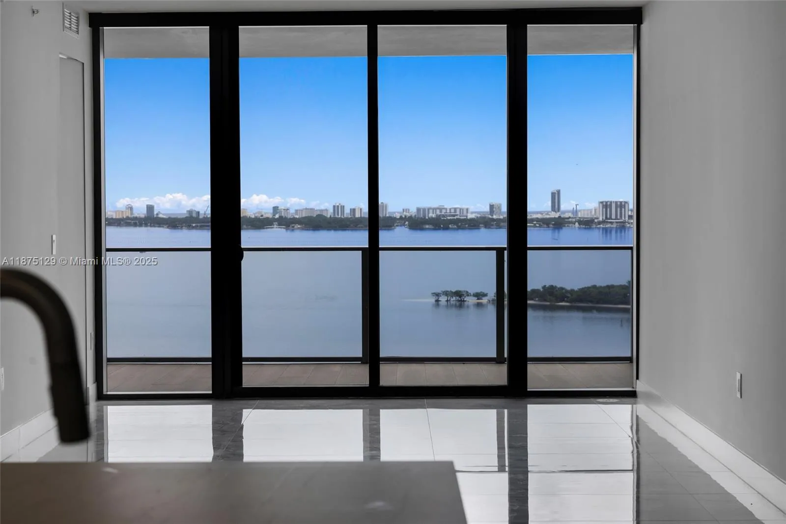700 NE 24th St # 1706, Miami, FL 33137 photo 3