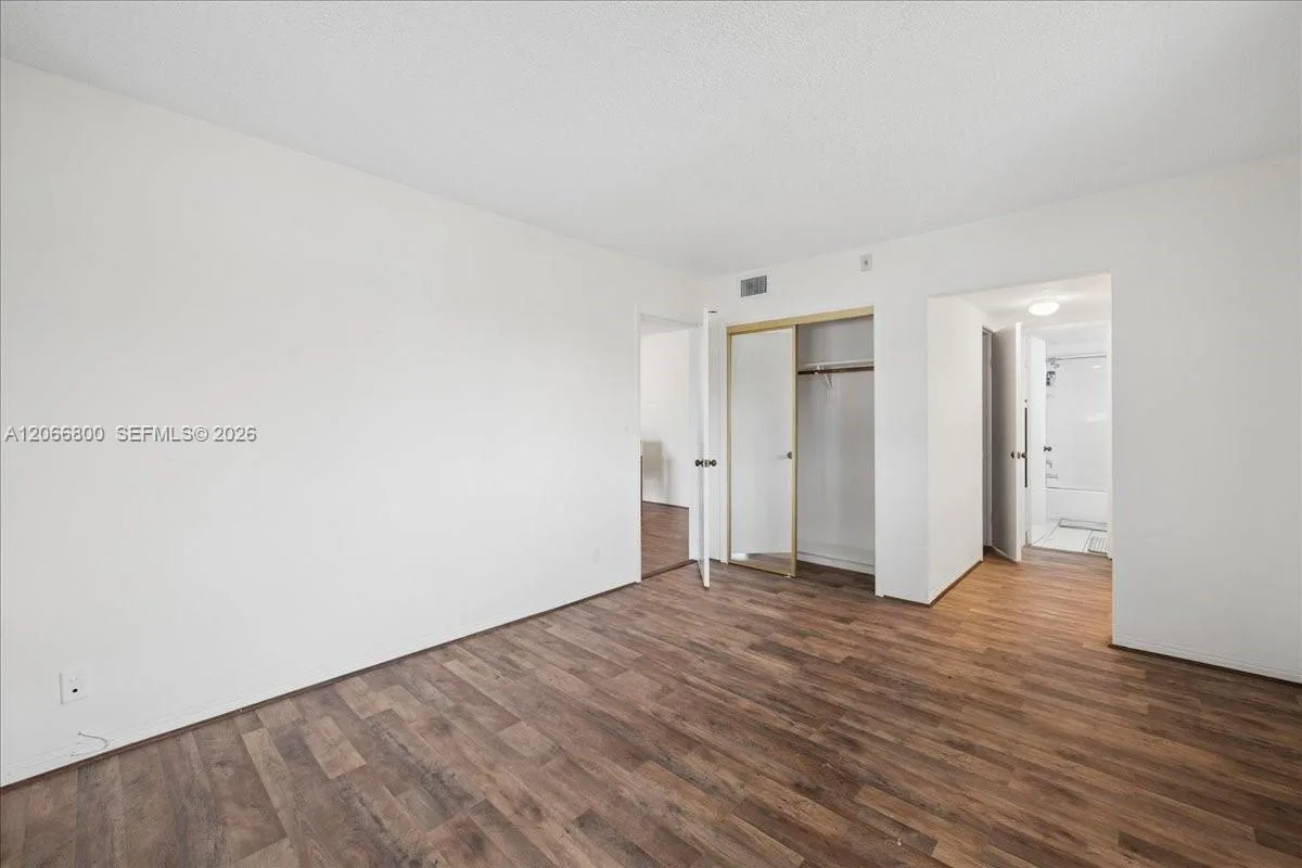 1200 Hillcrest Ct # 315, Hollywood, FL 33021 photo 8