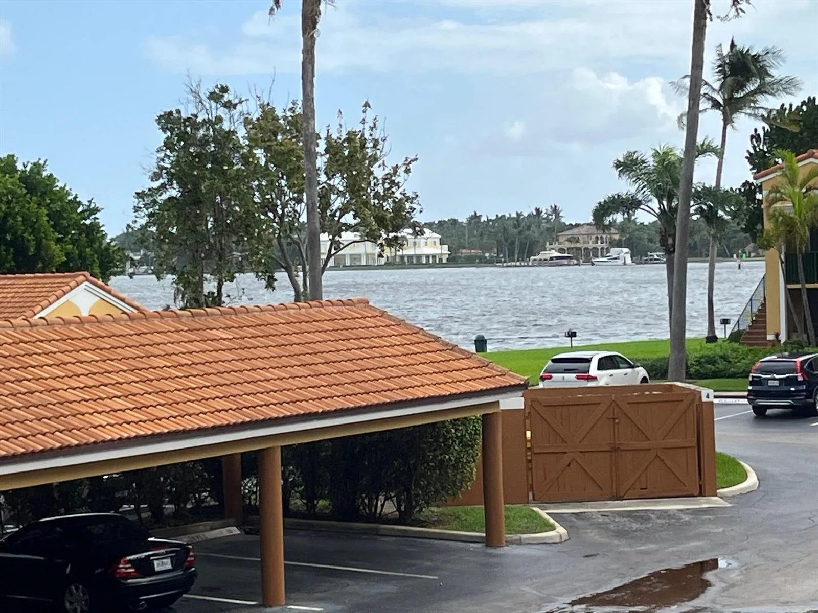 160 Yacht Club Way # 209, Hypoluxo, FL 33462