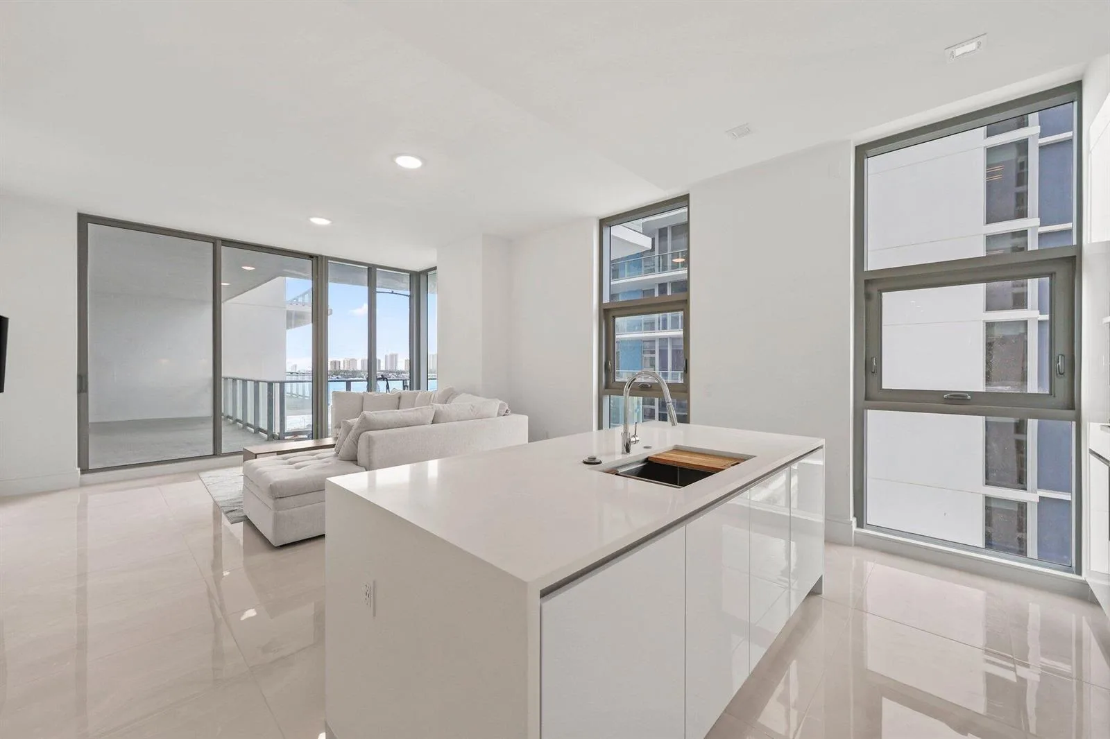 220 Lake Shore Drive # 1125, Lake Park, FL 33403 photo 2