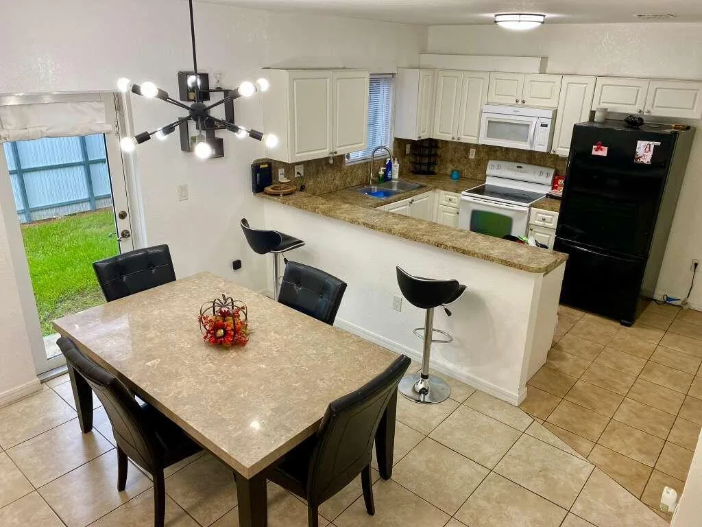 18951 SW 113TH Place, Miami, FL 33157 photo 5
