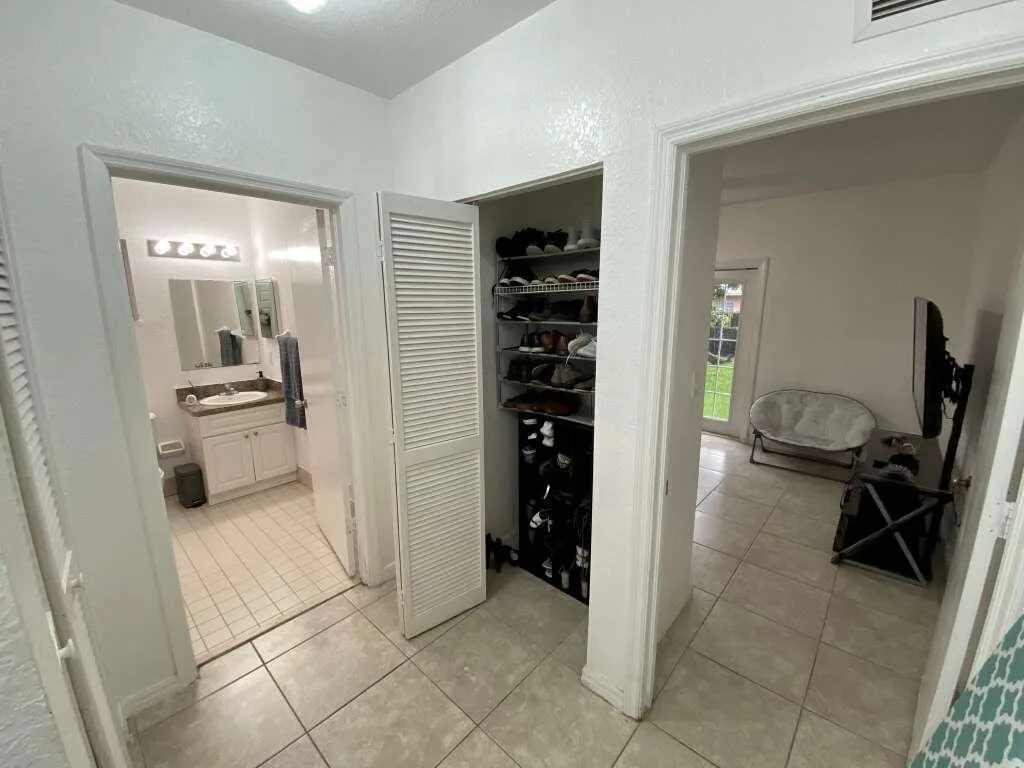 18951 SW 113TH Place, Miami, FL 33157 photo 6