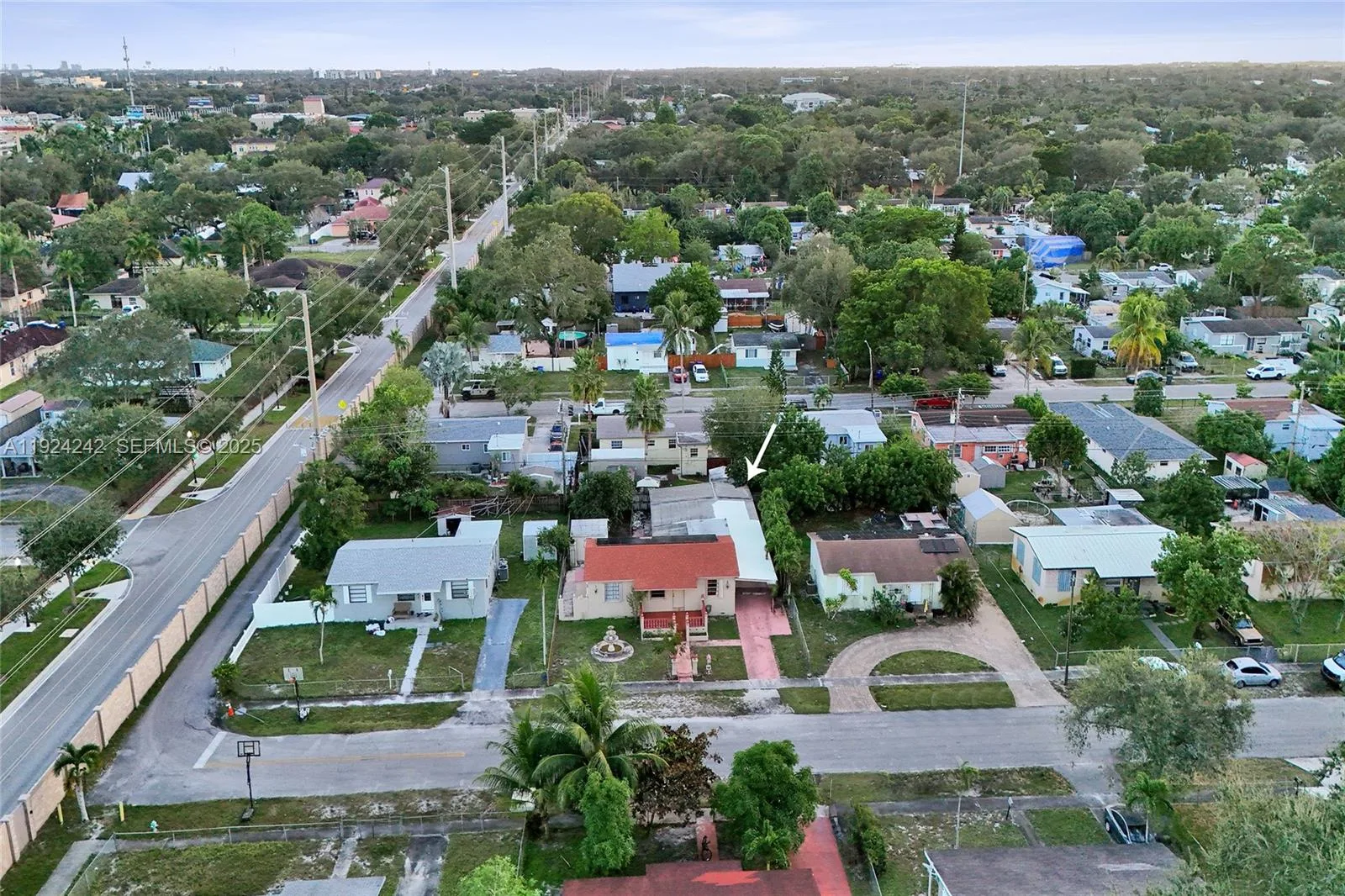 6404 Evans St, Hollywood, FL 33024 photo 12