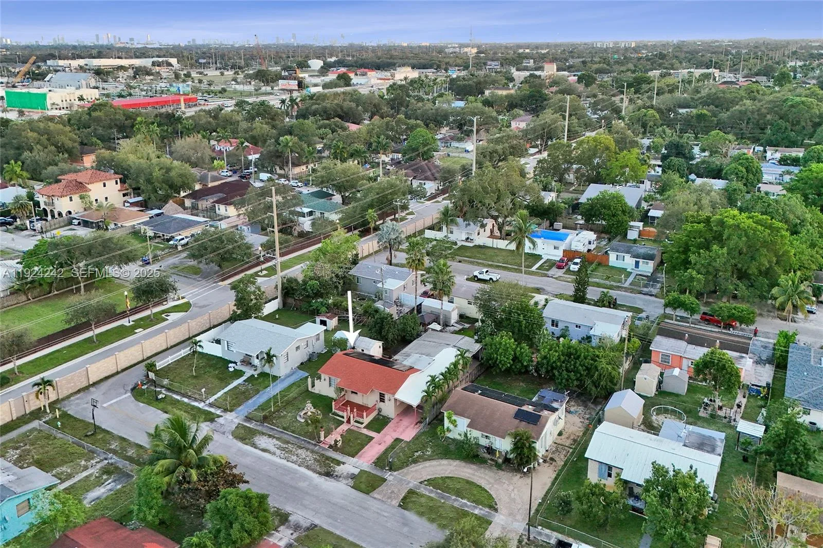 6404 Evans St, Hollywood, FL 33024 photo 13