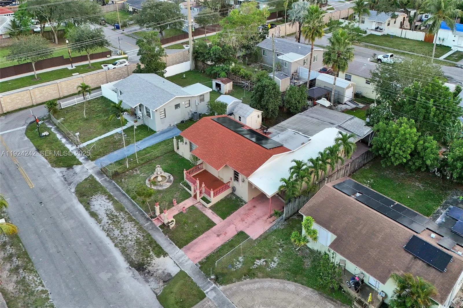 6404 Evans St, Hollywood, FL 33024 photo 4