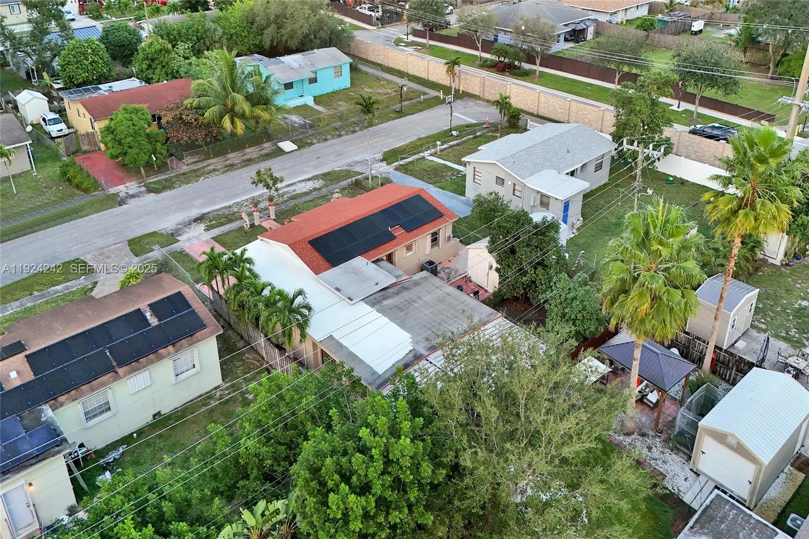6404 Evans St, Hollywood, FL 33024 photo 6