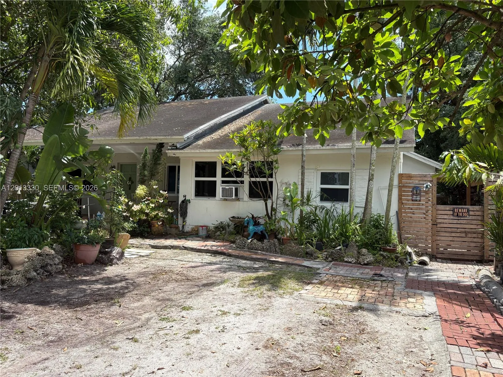5930 SW 44th Ter, Miami, FL 33155