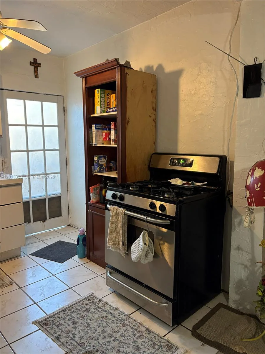 5930 SW 44th Ter, Miami, FL 33155 photo 12