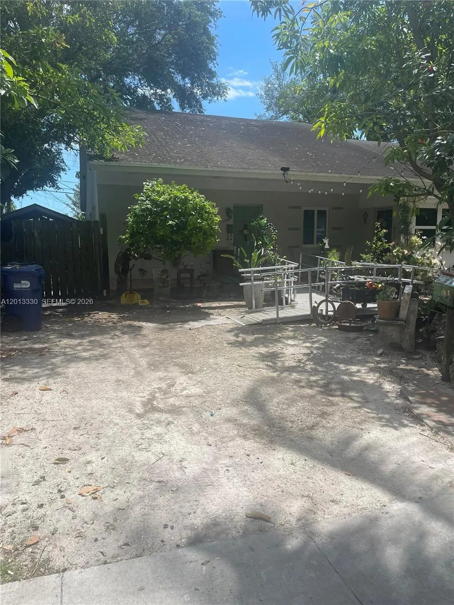 5930 SW 44th Ter, Miami, FL 33155 photo 2